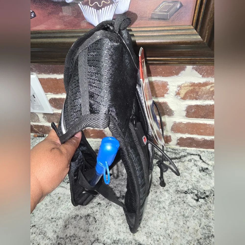 Hrydro One Water Pack NWT - Picture 5 of 5